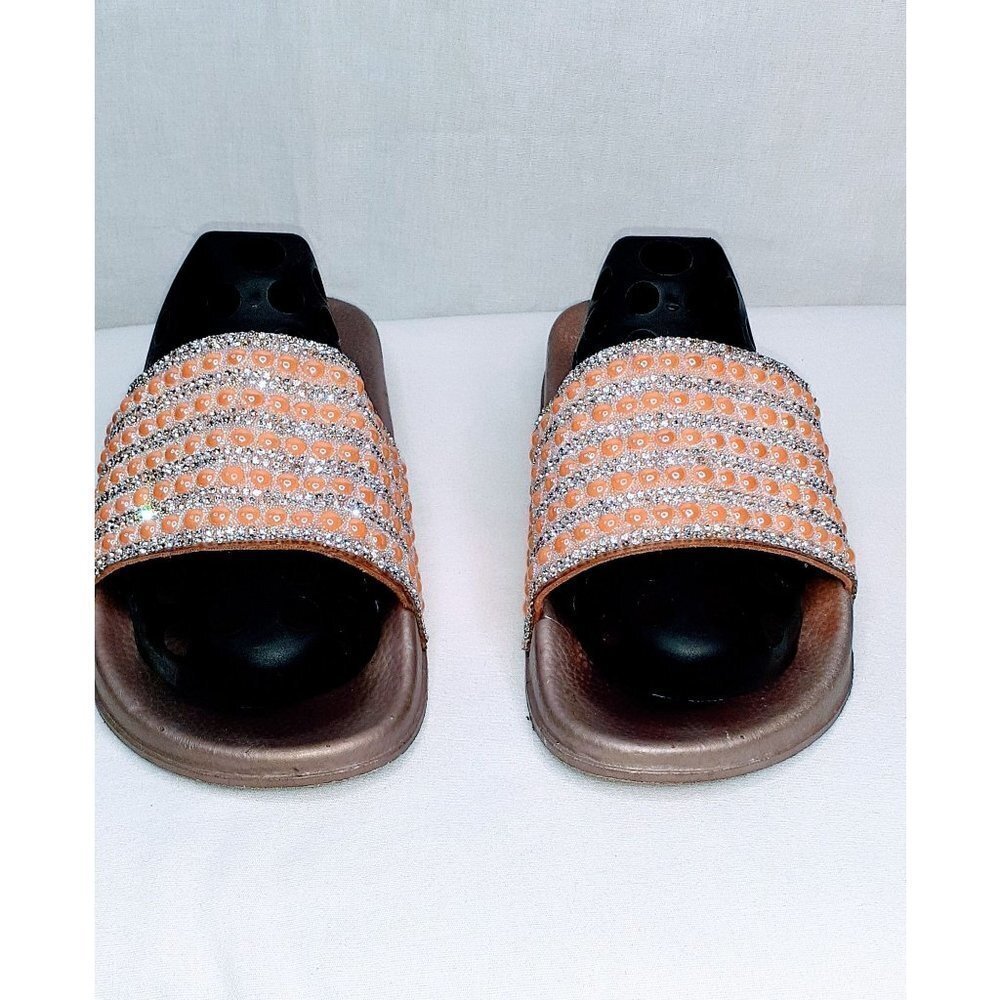 Hot Kiss Women's Slide